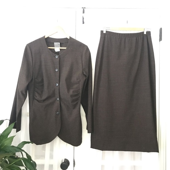 lilith Jackets & Blazers - LILITH PARIS Check 2 Piece Gathered / Rusched Suit Set Sz L